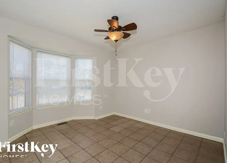44 Spring Borough Ct — Photo 11