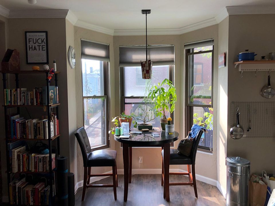 LR Bay Window Overlooks F Street