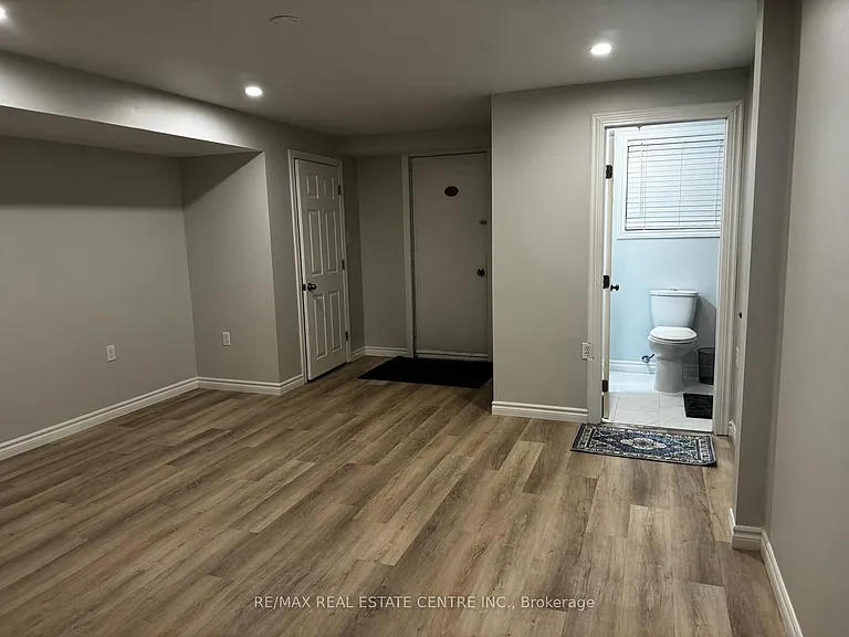 420 Pioneer Dr #3 — Photo 18