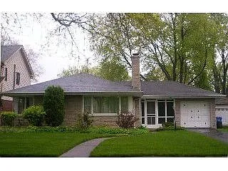 121 Joyce Pl photo 1