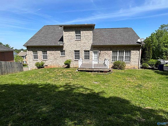2nd image of 431 Barrington Hills Dr