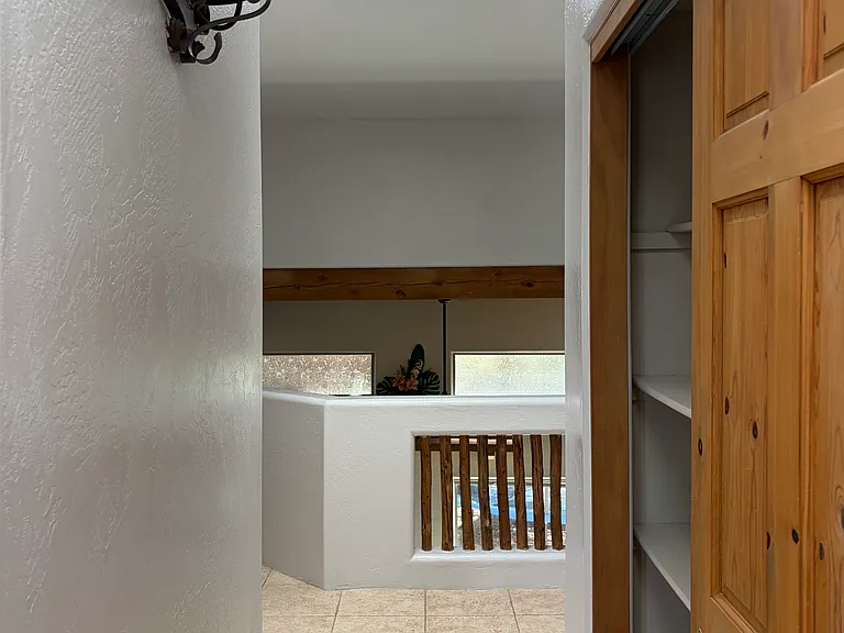 4516 Tres Vistas Rd NW — Photo 8
