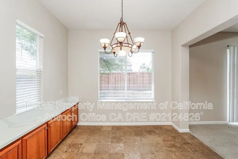 Building Photo - 5593 McFarlan Ranch Dr