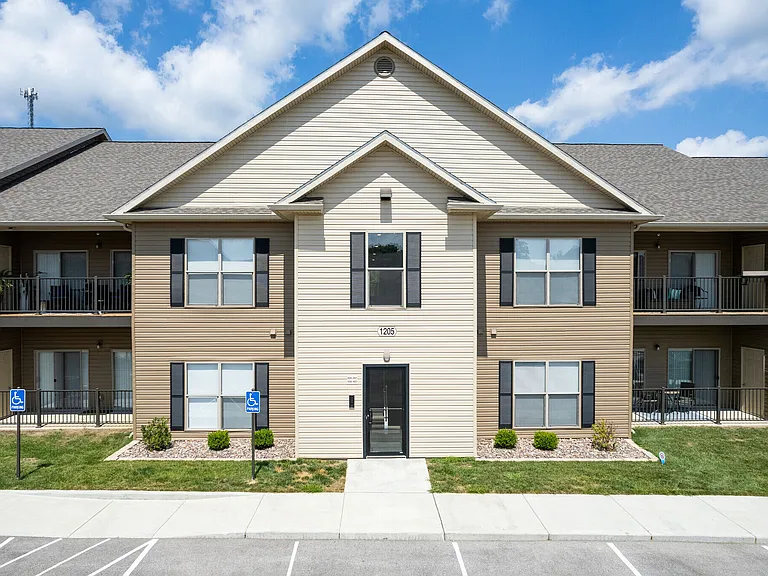 Sugar Creek Apartments — Photo 26