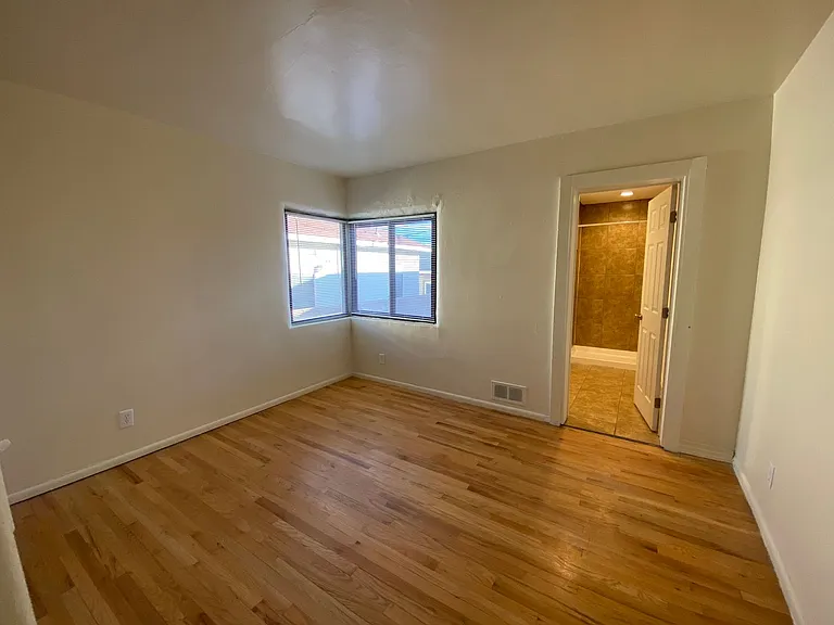 1200 Stanford Dr NE — Photo 13