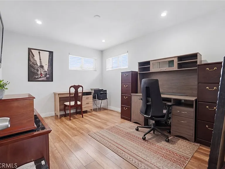 6139 Jamieson Ave — Photo 17