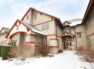 6015 Cole Creek Dr, Grand Forks, ND 58201