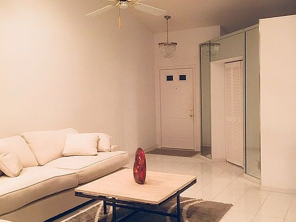 3rd image of 5826 Parkwalk Cir W
