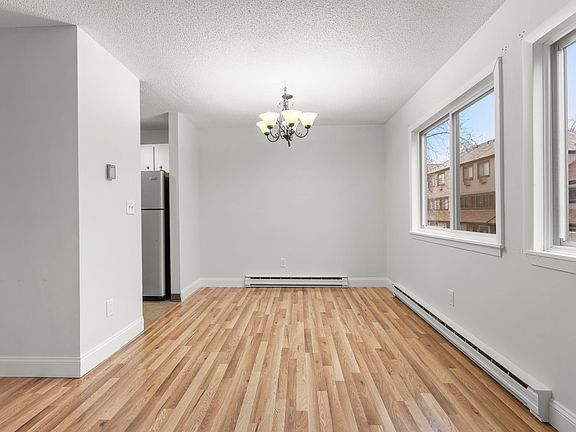 5th image of 10 Pineview Dr #1