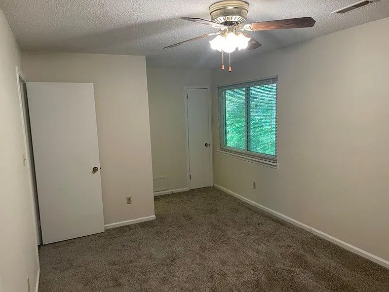 2519 Hawksbury Ln — Photo 26