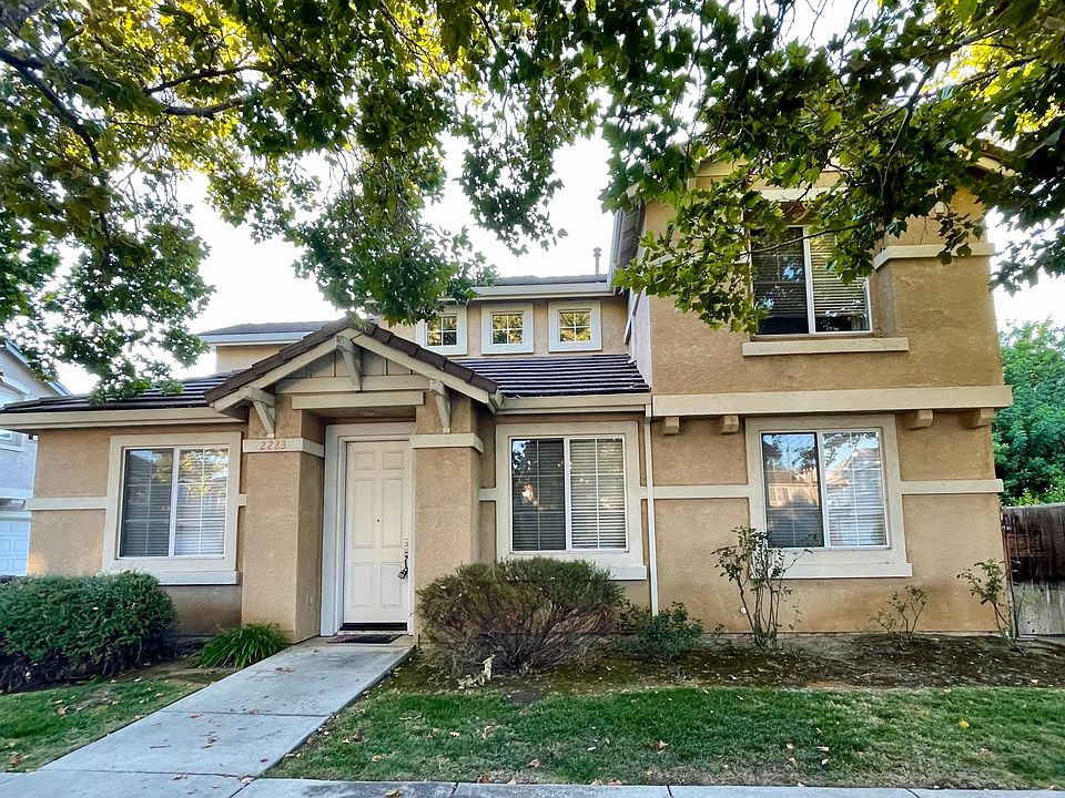 1st image of 2223 Pettigrew Dr