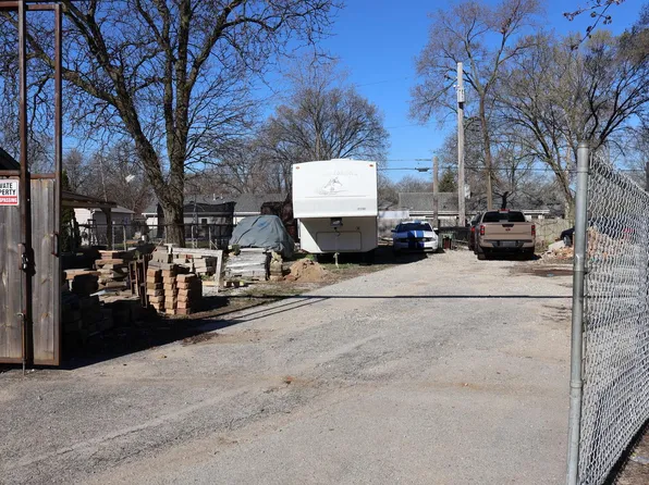 11524 S Ridgeland Ave, Worth, IL 60482