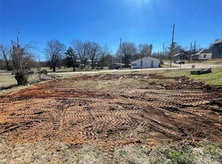 902 NE 4th Ave, Durant, OK 74701