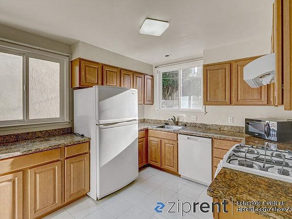 5th image of 752 Southgate Ave
