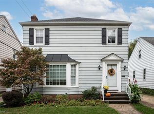 15716 Munn Rd, Cleveland, OH 44111