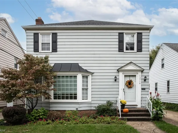 15716 Munn Rd, Cleveland, OH 44111