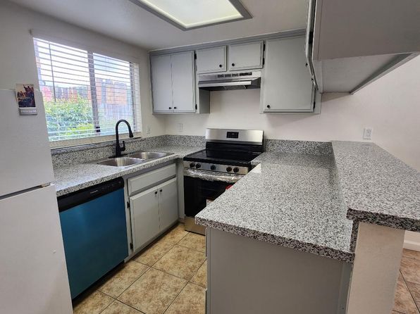 7917 S Laurelglen Blvd APT D