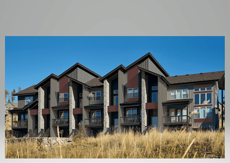 Please note, photo shows a 5-plex building in filing 12, all buildings are triplex only.