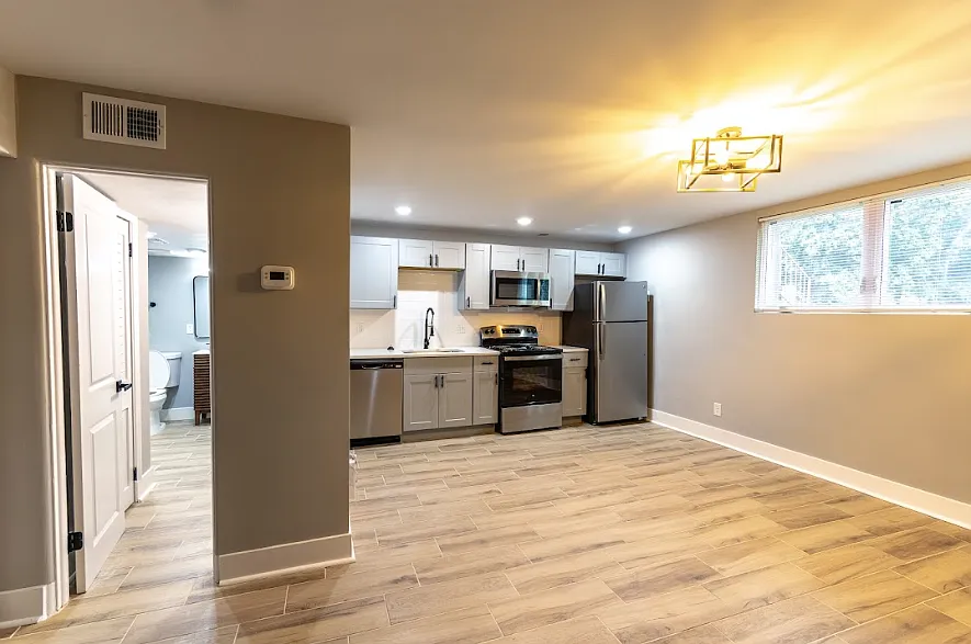2320 W 47th Ave — Photo 4