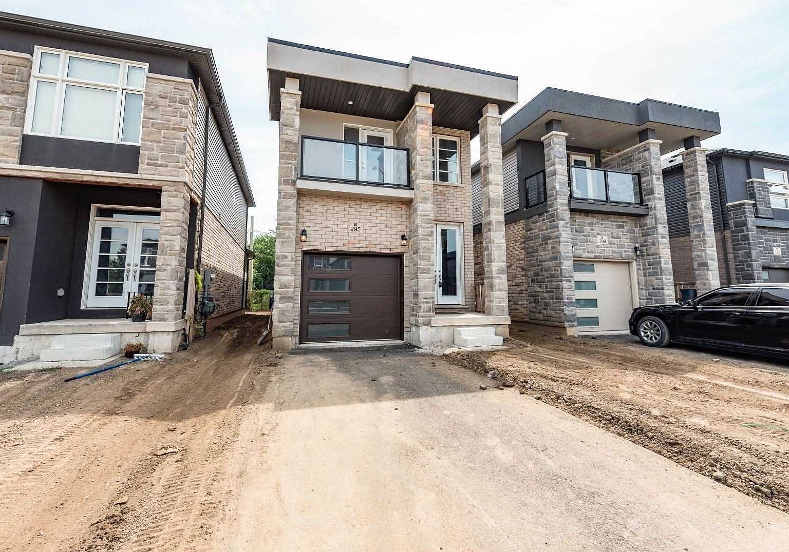 295 Louise St, Welland, ON L3B 1S9 Zillow