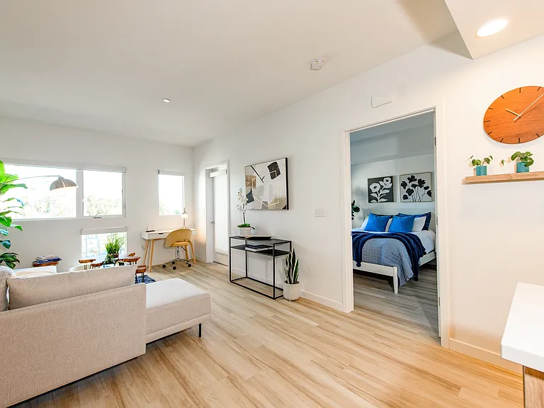 Rising Sun Apartments — Photo 48