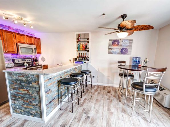 131 Lake St #313