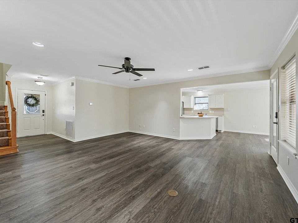 1st image of 504 Susie St
