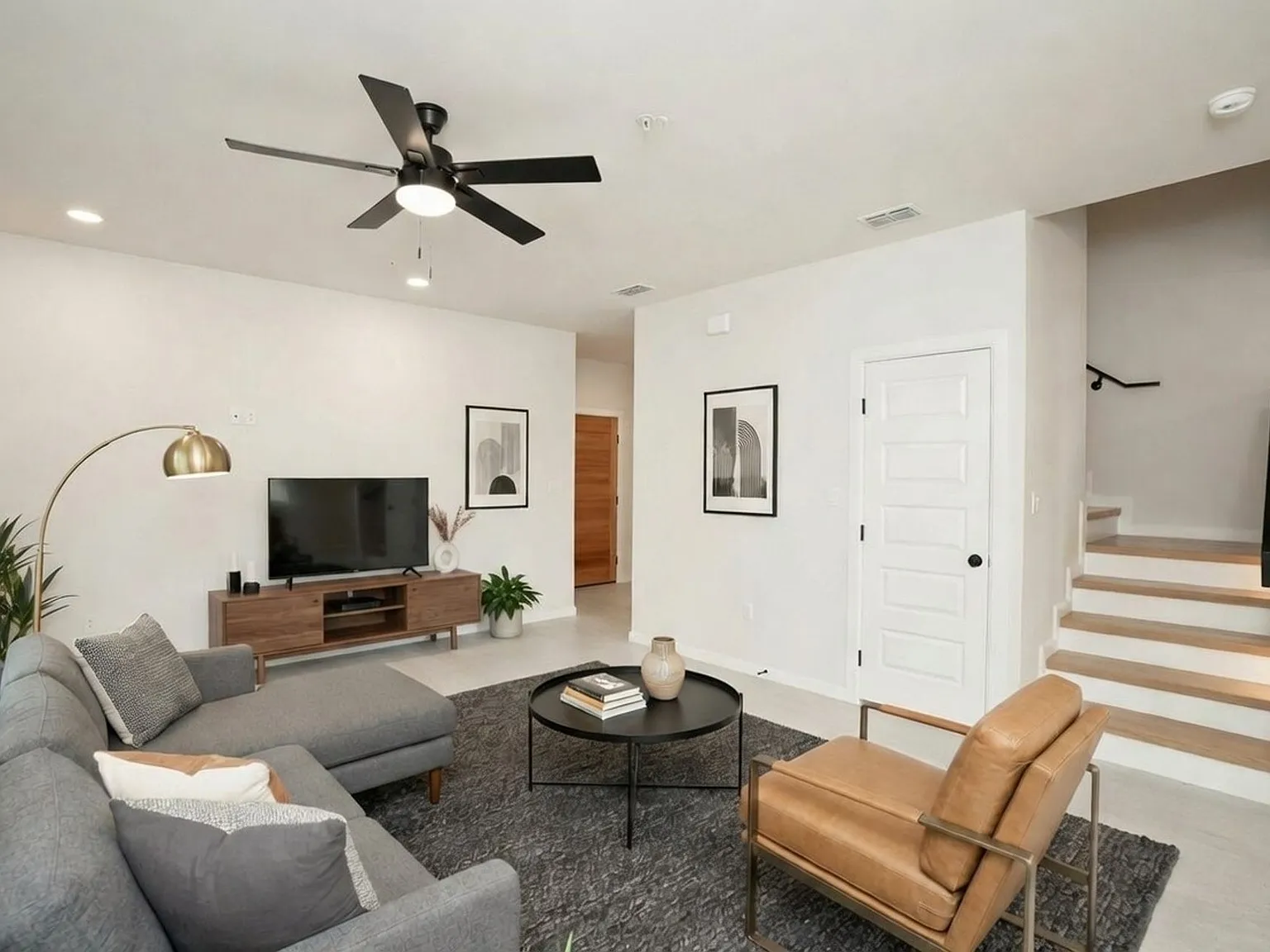 Move-In Ready | Fully Furnished Mid-Term Rental | Flexible Lease Terms — Photo 3