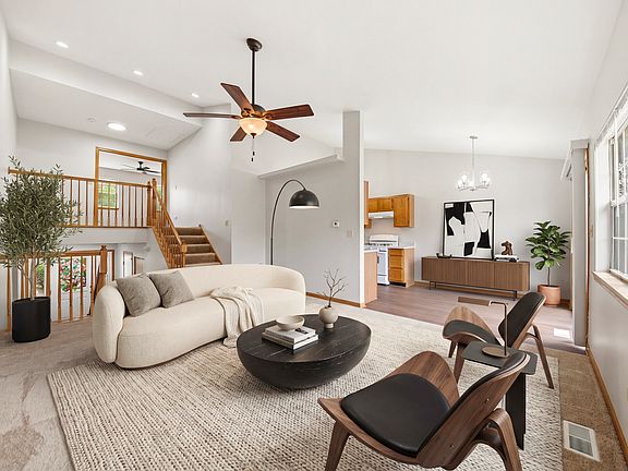 2nd image of 615 Buckskin Ln