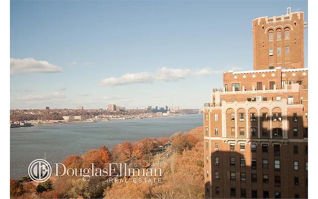 Rented by Douglas Elliman | media 25