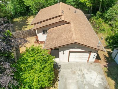 606 Queens Ct, Lakeside, OR, 97449