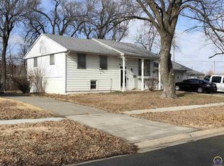 3301 SW Moundview Dr, Topeka, KS 66614