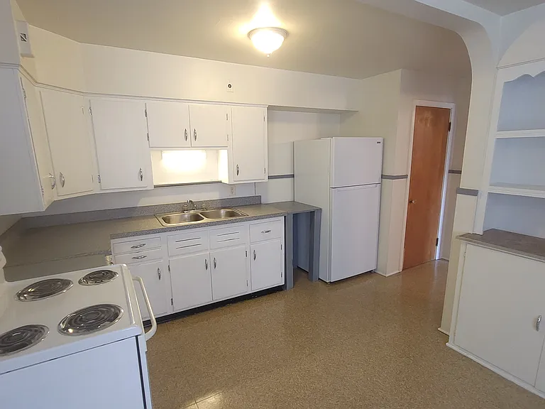 3900 Vine St #1 — Photo 7