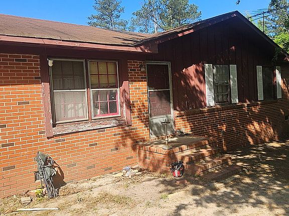 2nd image of 2071 Carrs Station Rd