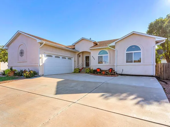 5060 Crested Hl, Pueblo, CO 81008