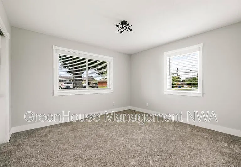 808 NW 11th St #808NW11TH — Photo 16