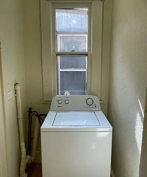 523 E 3rd St #523 — Photo 8