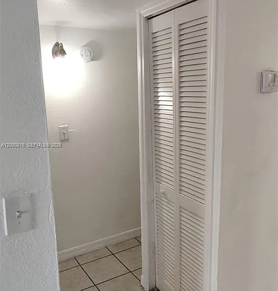 4550 NW 9th St #706E — Photo 8