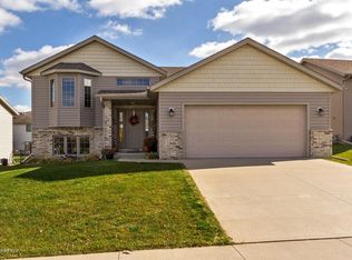 2864 Monroe Dr NW, Rochester, MN 55901