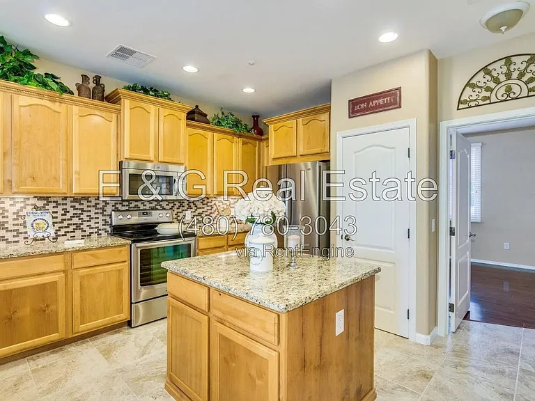 3642 E Horace Dr — Photo 8