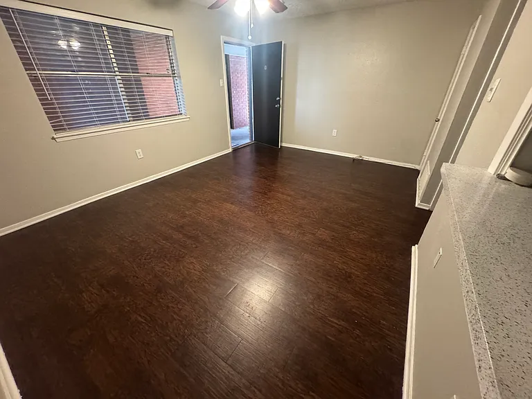 Vista Flats — Photo 14