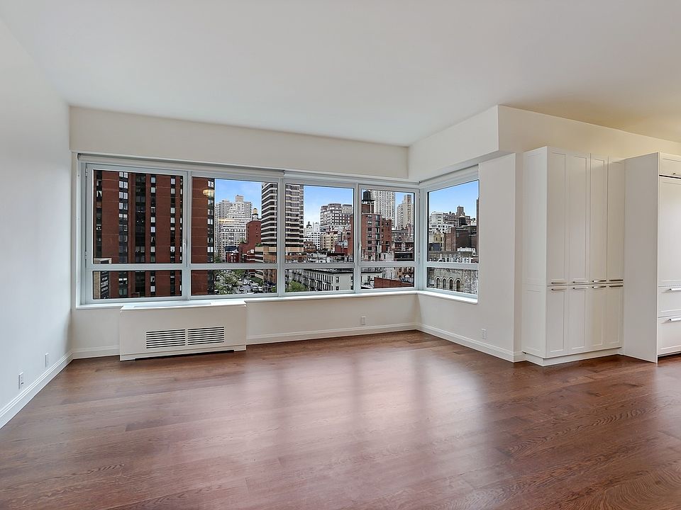 1st image of 200 E 94th St APT 902