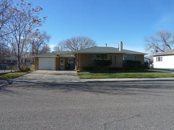 221 Warren Ave, Pocatello, ID 83201