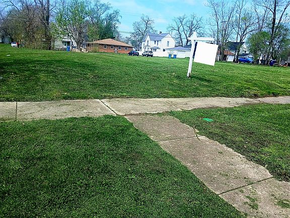 4th image of 215 N Rosewood Ave