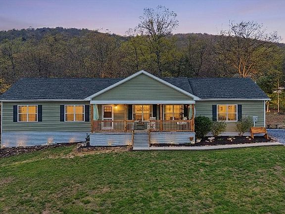 2nd image of 379 Jura Dr