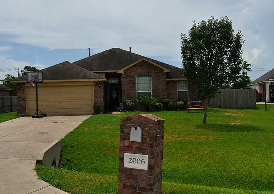 1st image of 2006 Caroline Ave