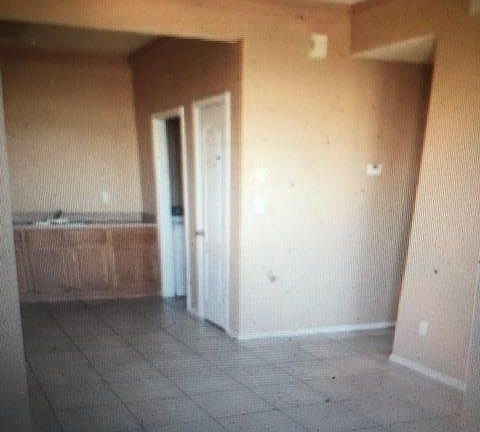 3rd image of 3900 Kemp Ave