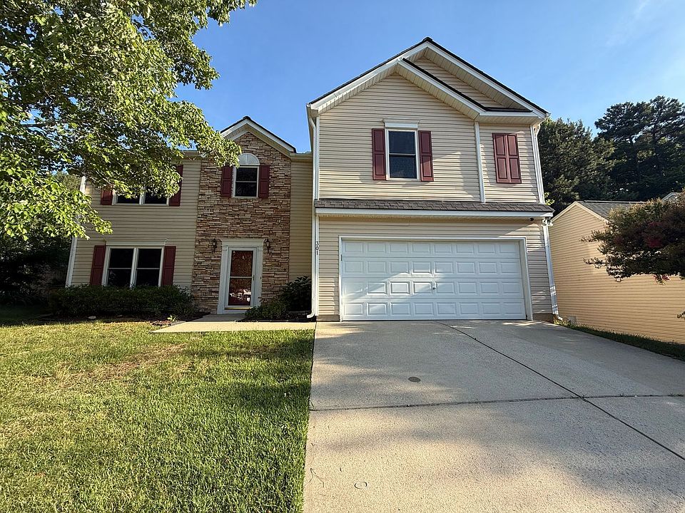 1st image of 301 Siena Dr