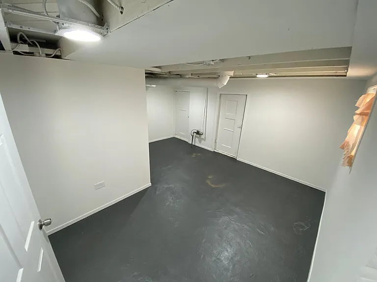 712 Oakland Ave — Photo 10