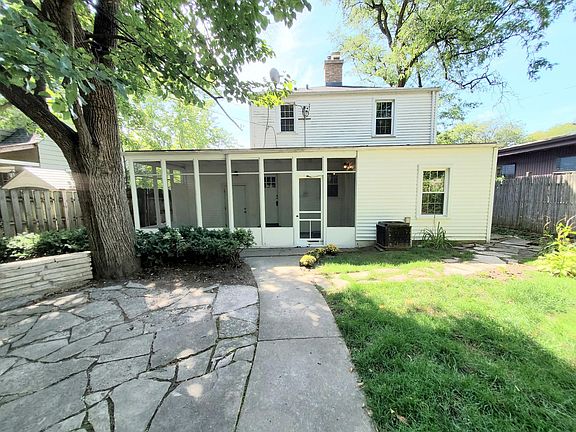 2nd image of 1905 Elmwood Dr
